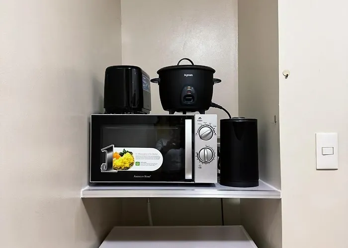 Sleek & Chic One-bedroom Apartment Manila