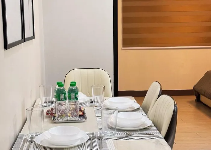Apartment Sleek & Chic One-bedroom Manila