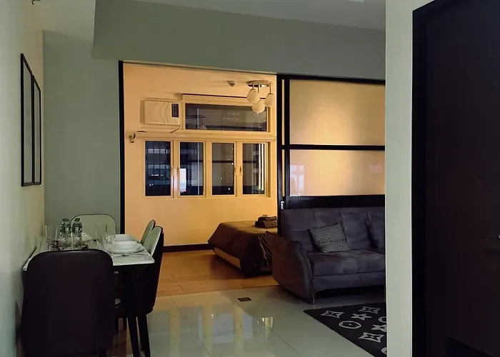 Sleek & Chic One-bedroom Apartment